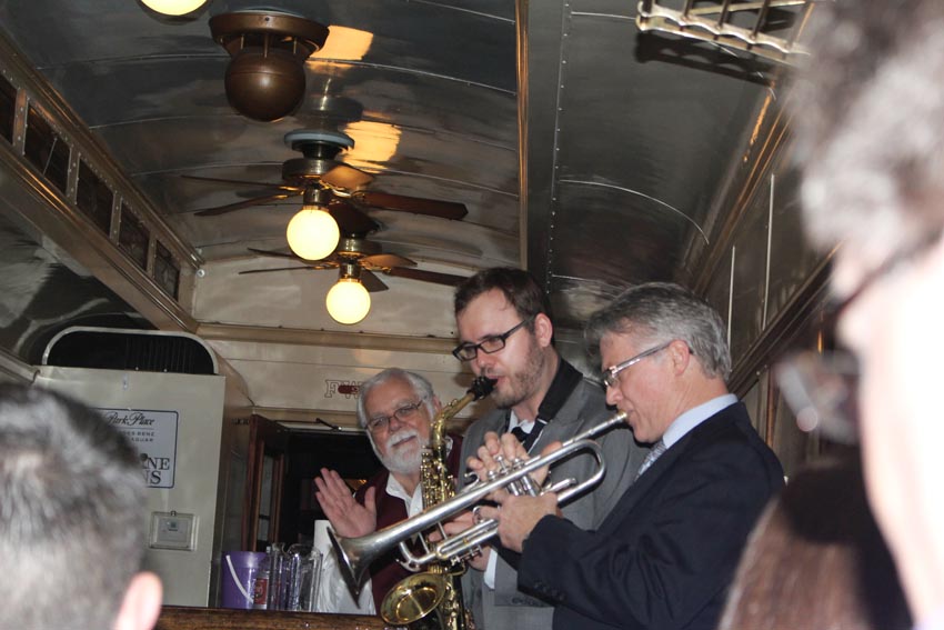 Grapevine wine train (36)